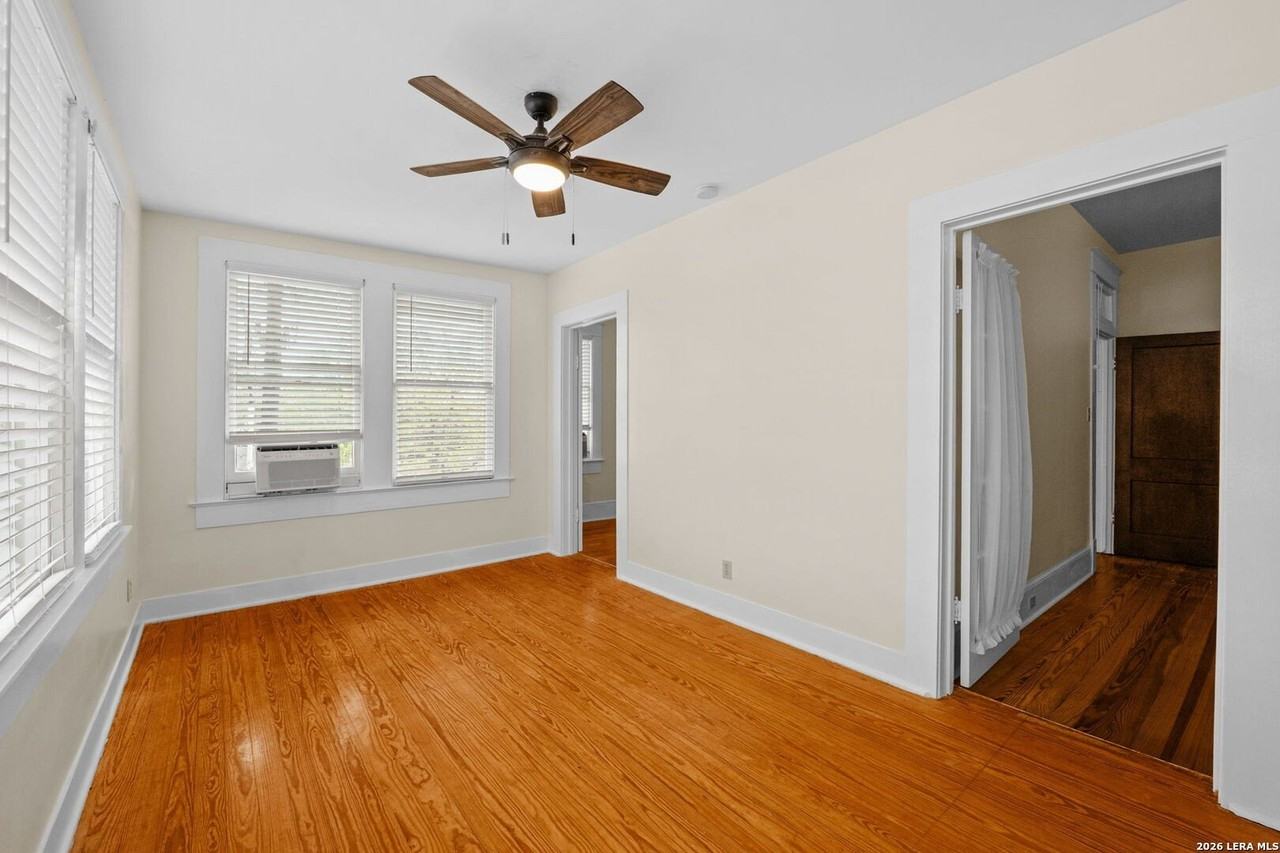 217 Castillo Ave #2 - Photo 4 of 12