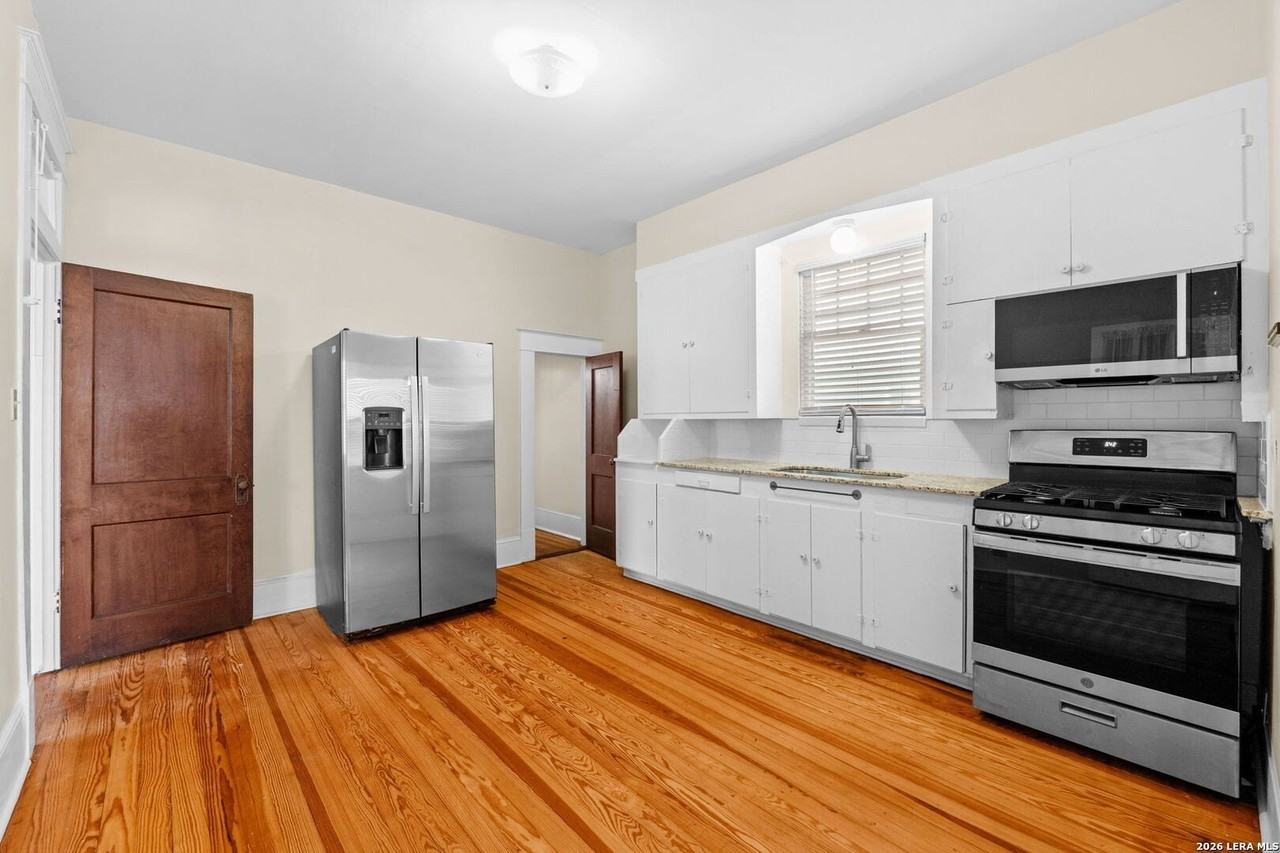 217 Castillo Ave #2 - Photo 5 of 12
