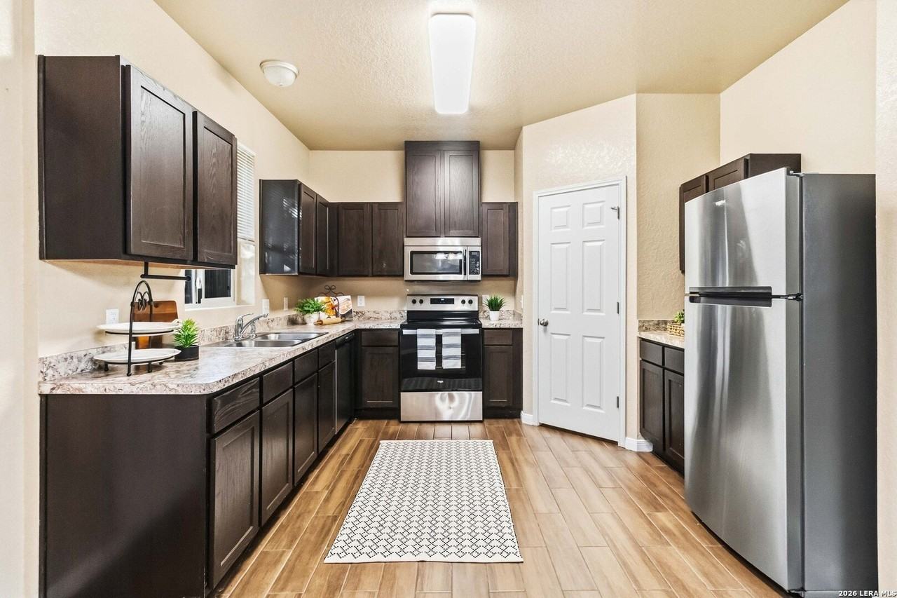 8711 8th St #1 - Photo 4 of 11