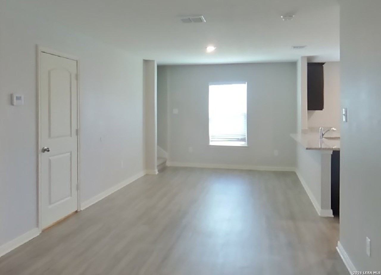 12045 Latour Vly - Photo 4 of 17