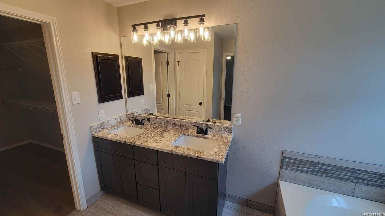 8019 Wever Xing - Photo 7 of 27