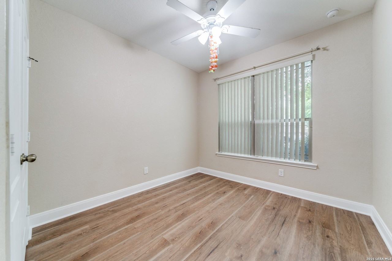 160 Rolling Crk - Photo 7 of 12