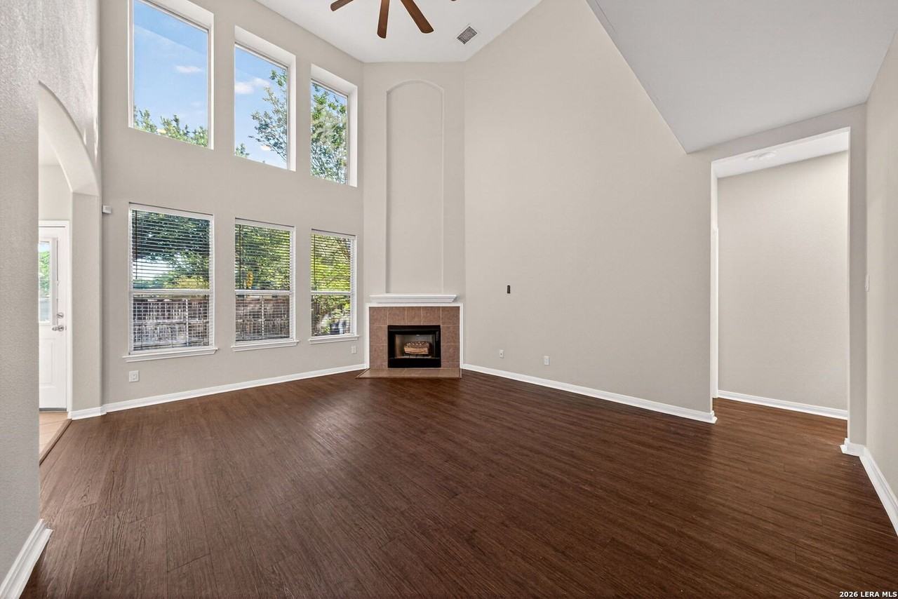 137 Niemietz Cv - Photo 5 of 34