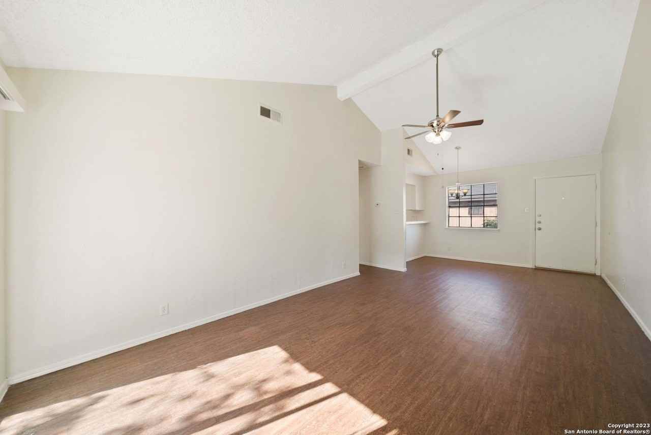 206 Bexar Dr - Photo 7 of 29