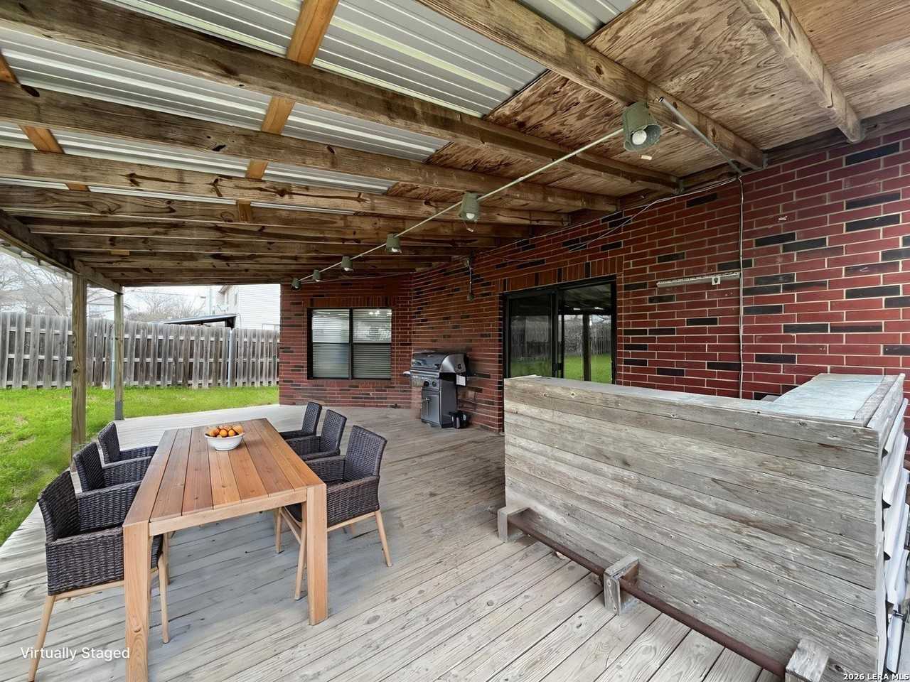 14443 Mountainside Rdg - Photo 6 of 45