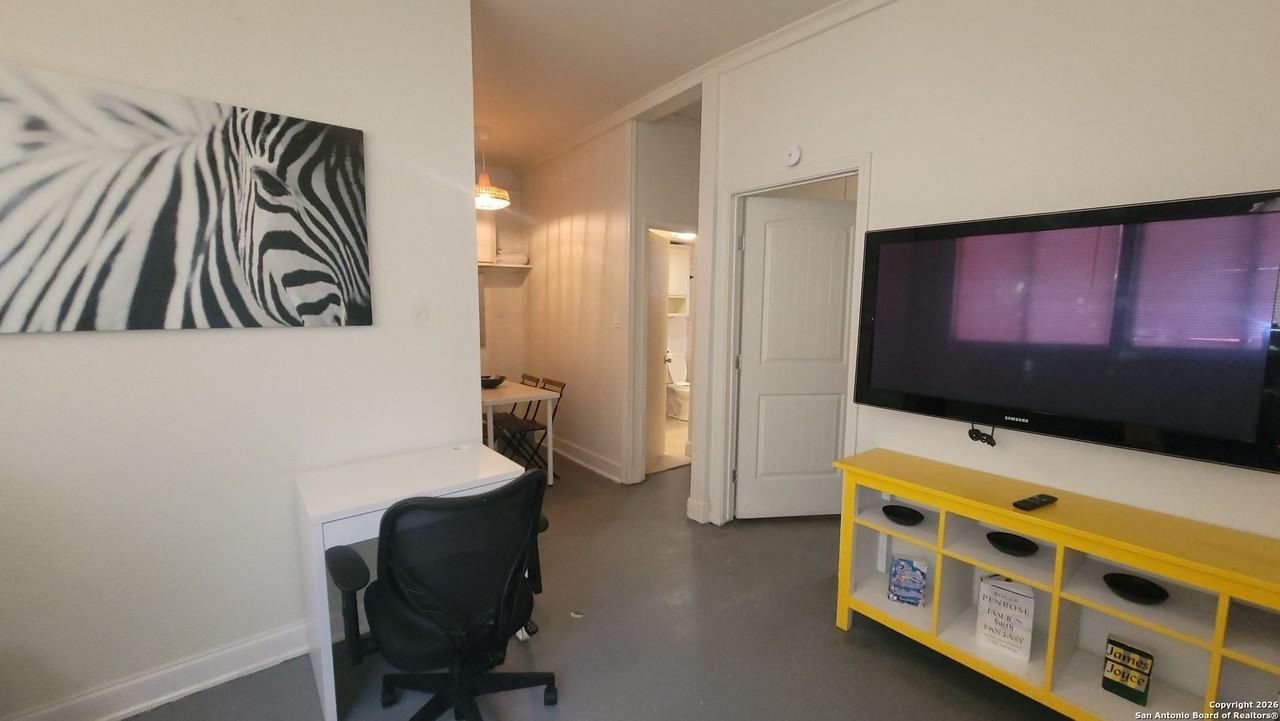 128 Saint Francis Ave #3 - Photo 4 of 12