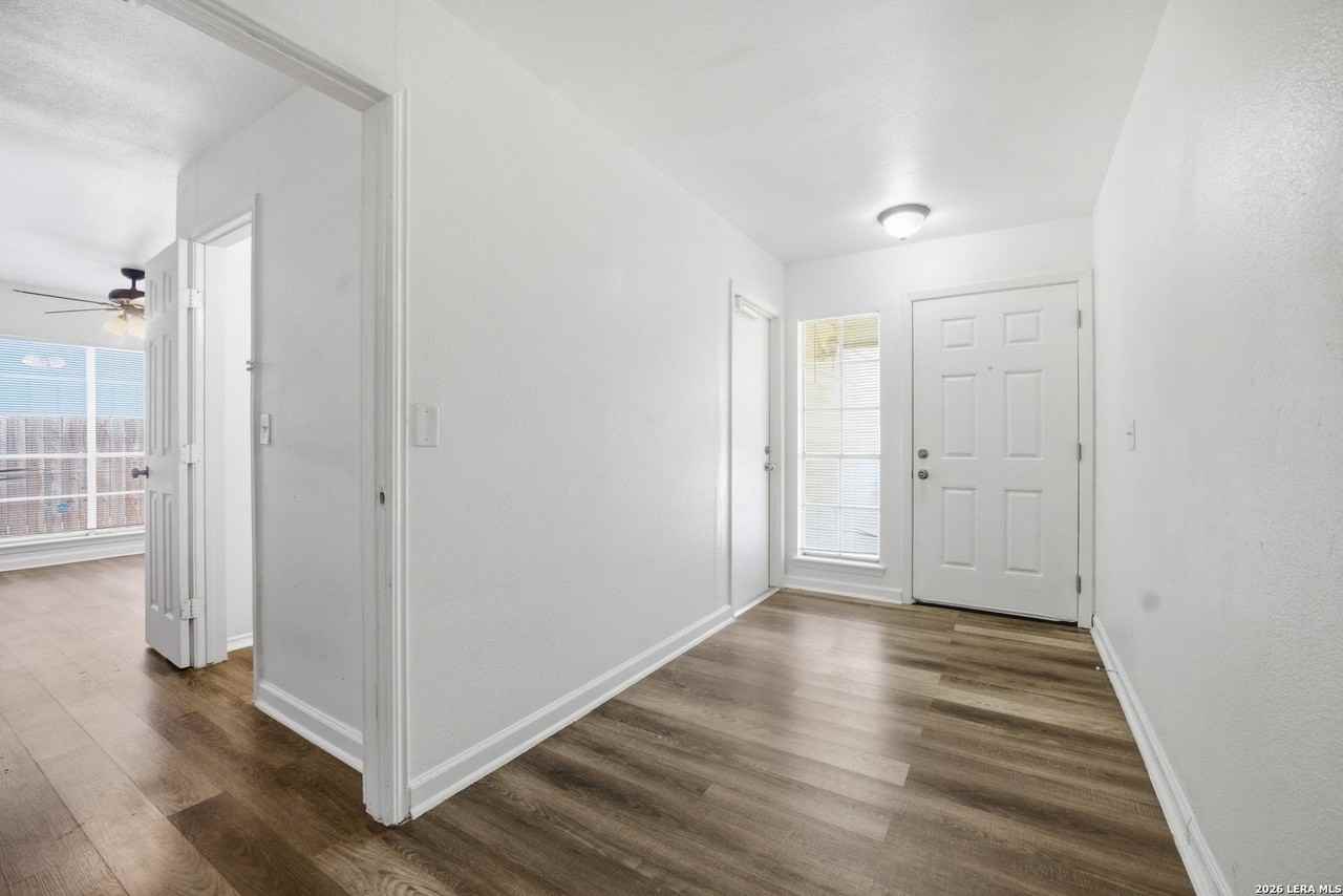 5722 Misty Gln - Photo 6 of 31