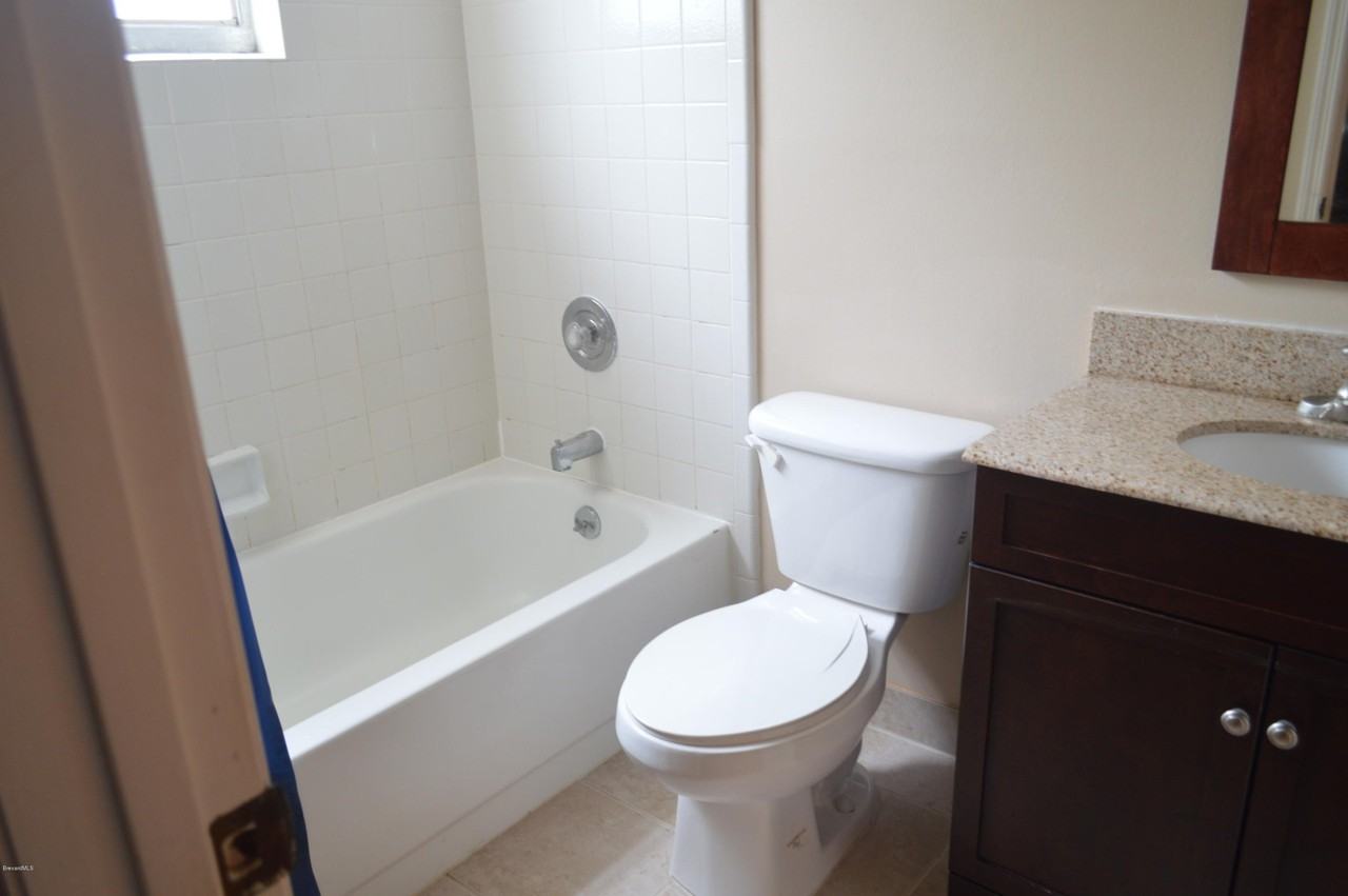 101 Summer Pl Apt 3 - Photo 5 of 15