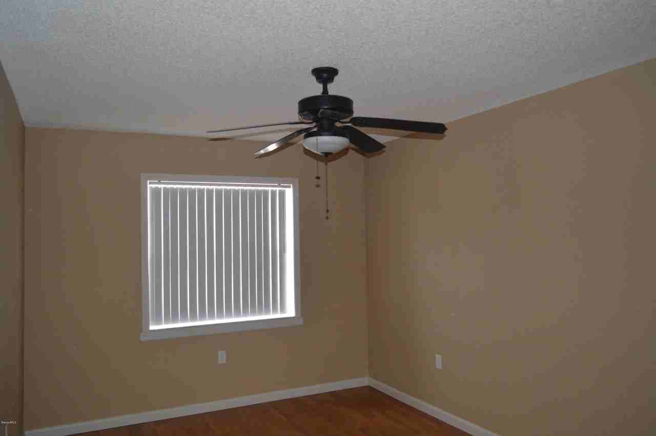 101 Summer Pl Apt 3 - Photo 7 of 15