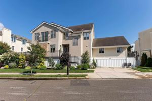 featured image of 7600 Bayshore Dr