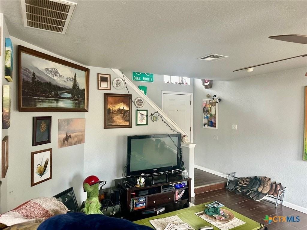 864 Sagewood Trl - Photo 7 of 15