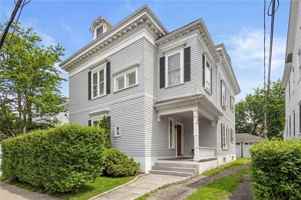 featured image of 42 Mann Ave Apt 2 #Apt 2