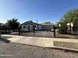 featured image of 1133 E Hedrick Dr