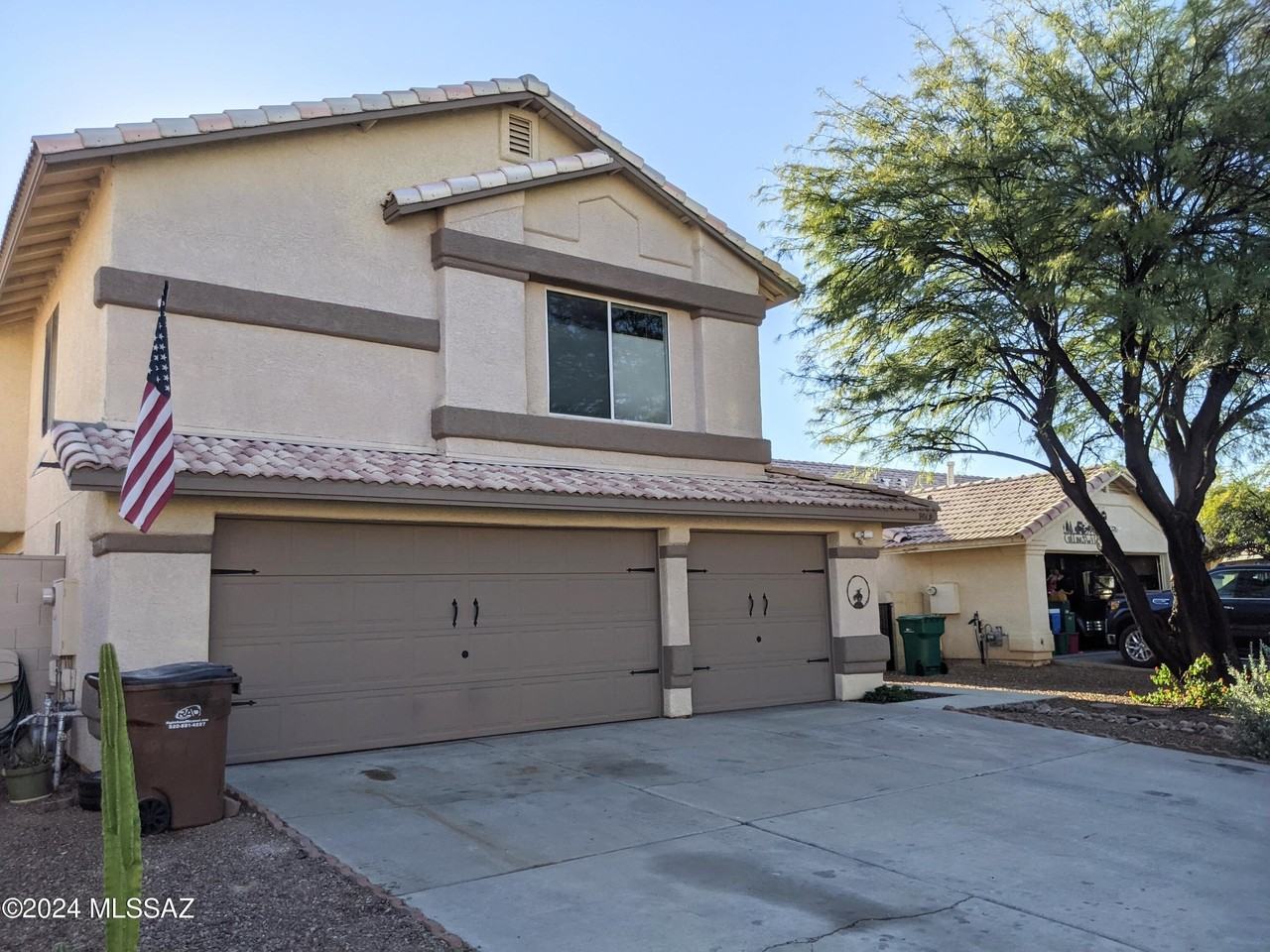 9019 N Grafton Ave - Photo 2 of 29