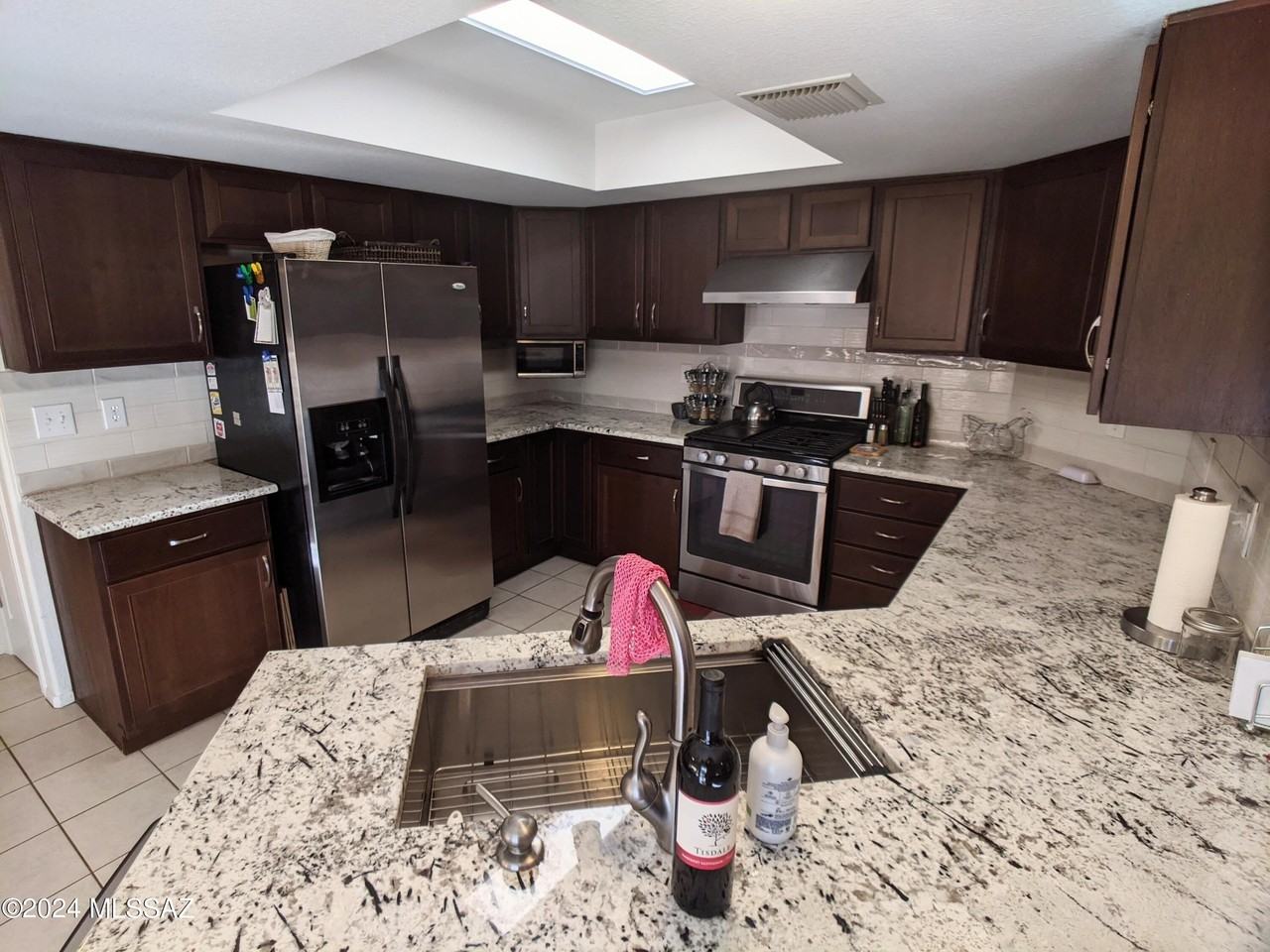 9019 N Grafton Ave - Photo 7 of 29