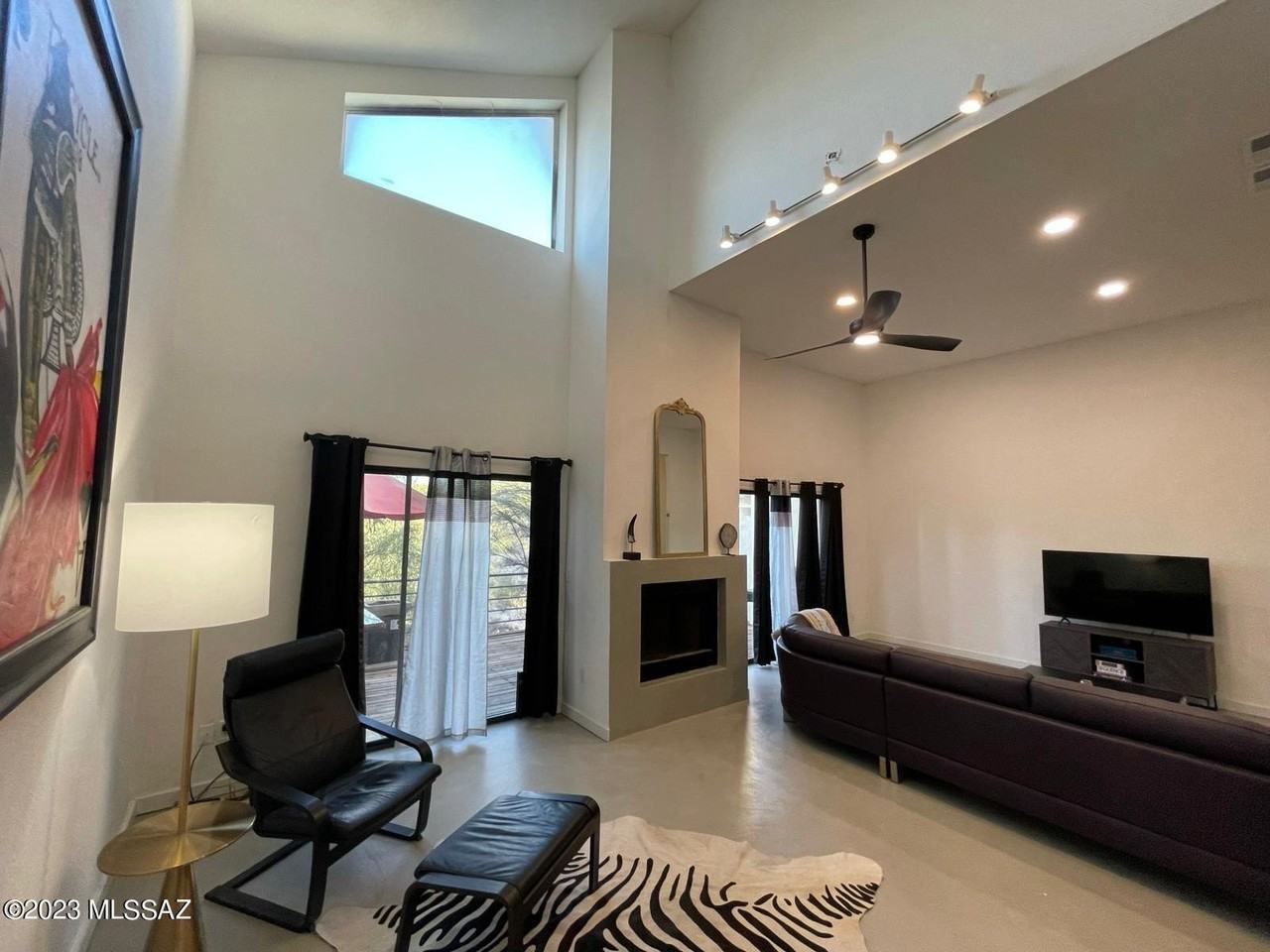 5233 N 1st Ave - Photo 4 of 21