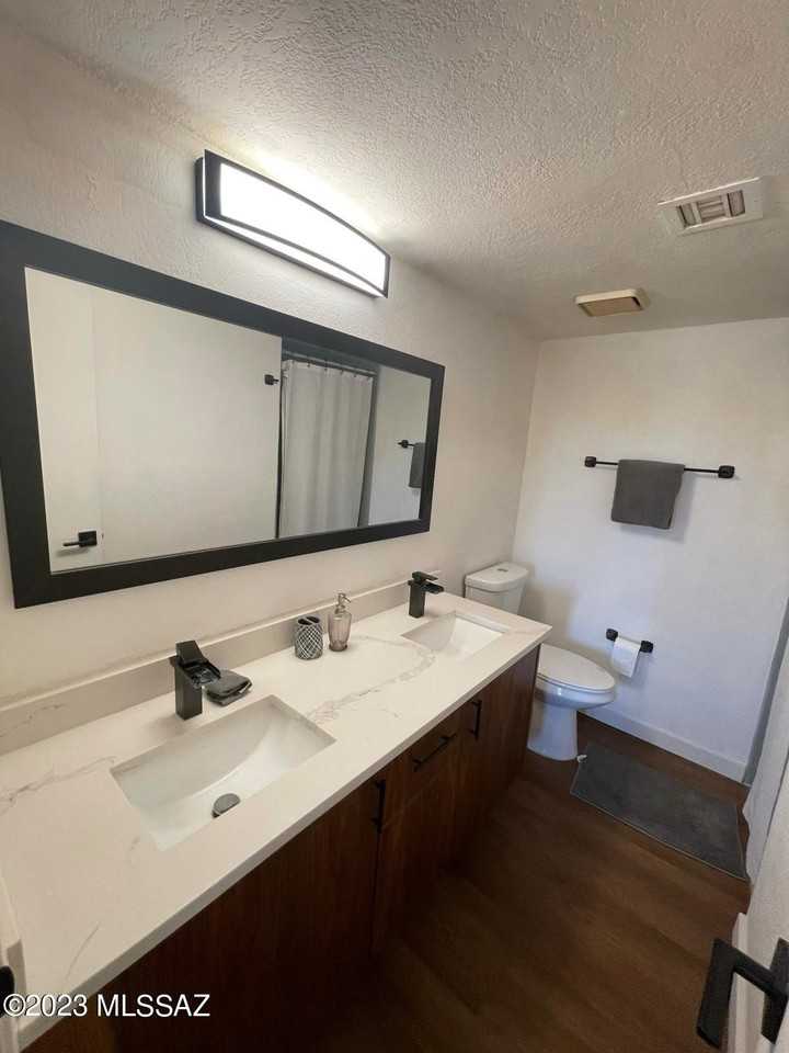 5233 N 1st Ave - Photo 7 of 21