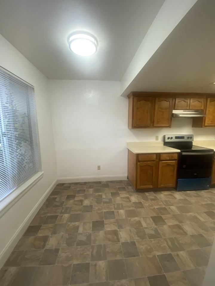 2869 Blair Stone Ct - Photo 6 of 27