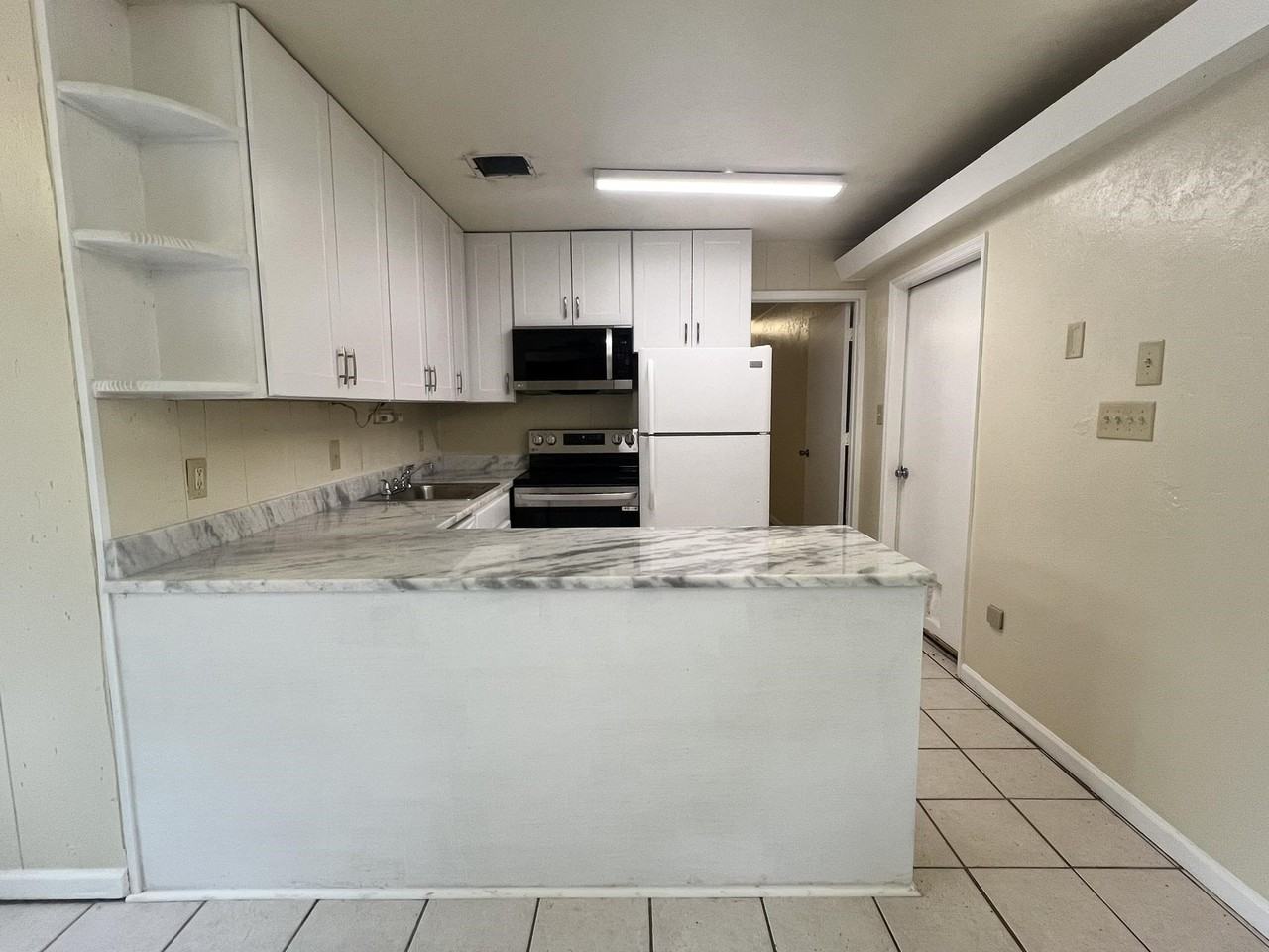 3205 Gallant Fox Trl - Photo 5 of 16