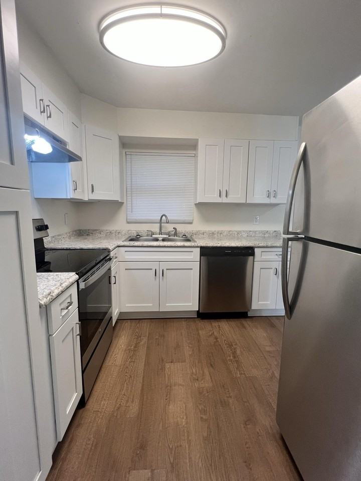 3422 Miami Dr - Photo 6 of 22