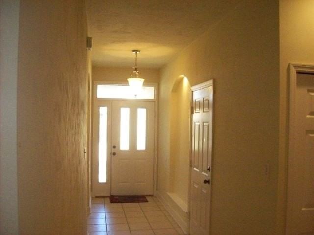 5025 Hampton Ridge Ave - Photo 2 of 9