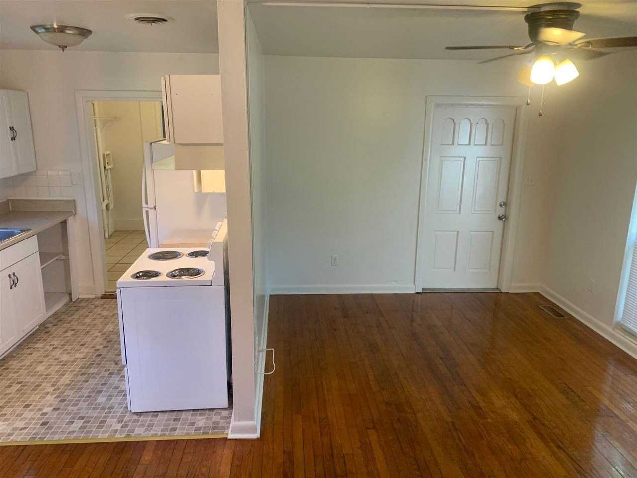 712 Coble Dr - Photo 5 of 11