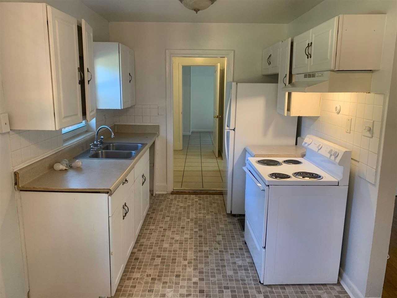 712 Coble Dr - Photo 6 of 11