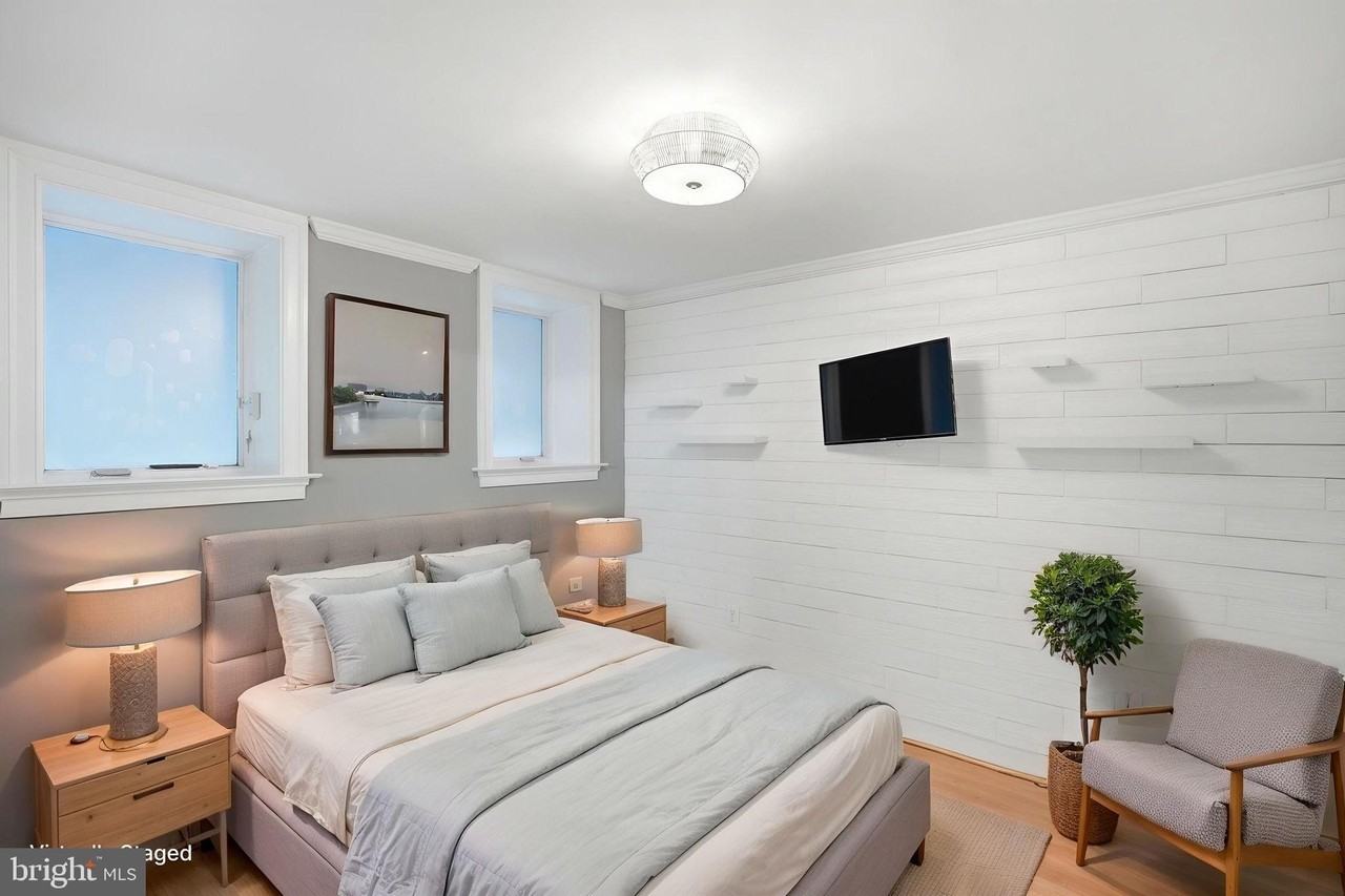 1740 18th St Nw #T2 - Photo 5 of 12