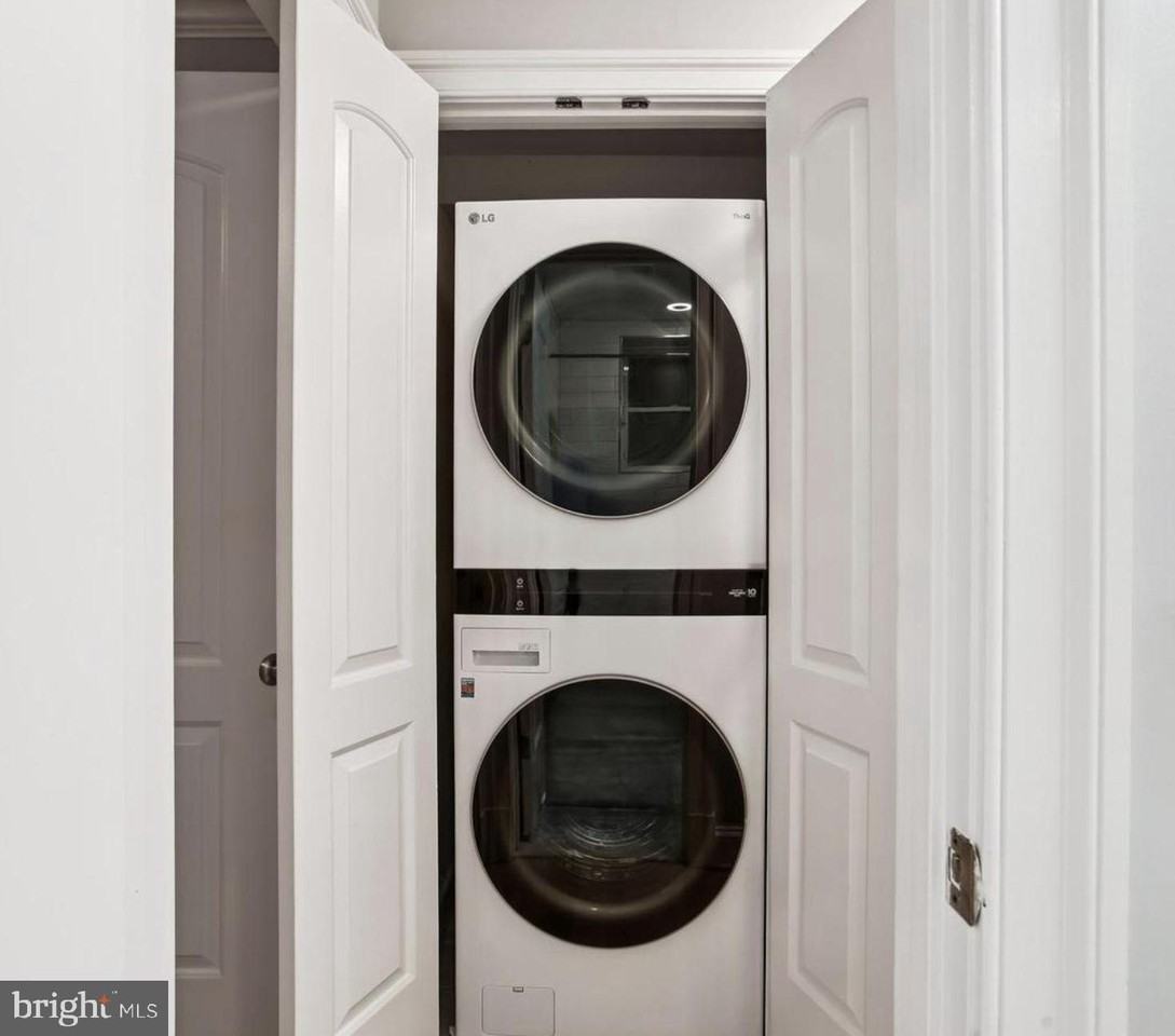 1740 18th St Nw #T2 - Photo 7 of 12