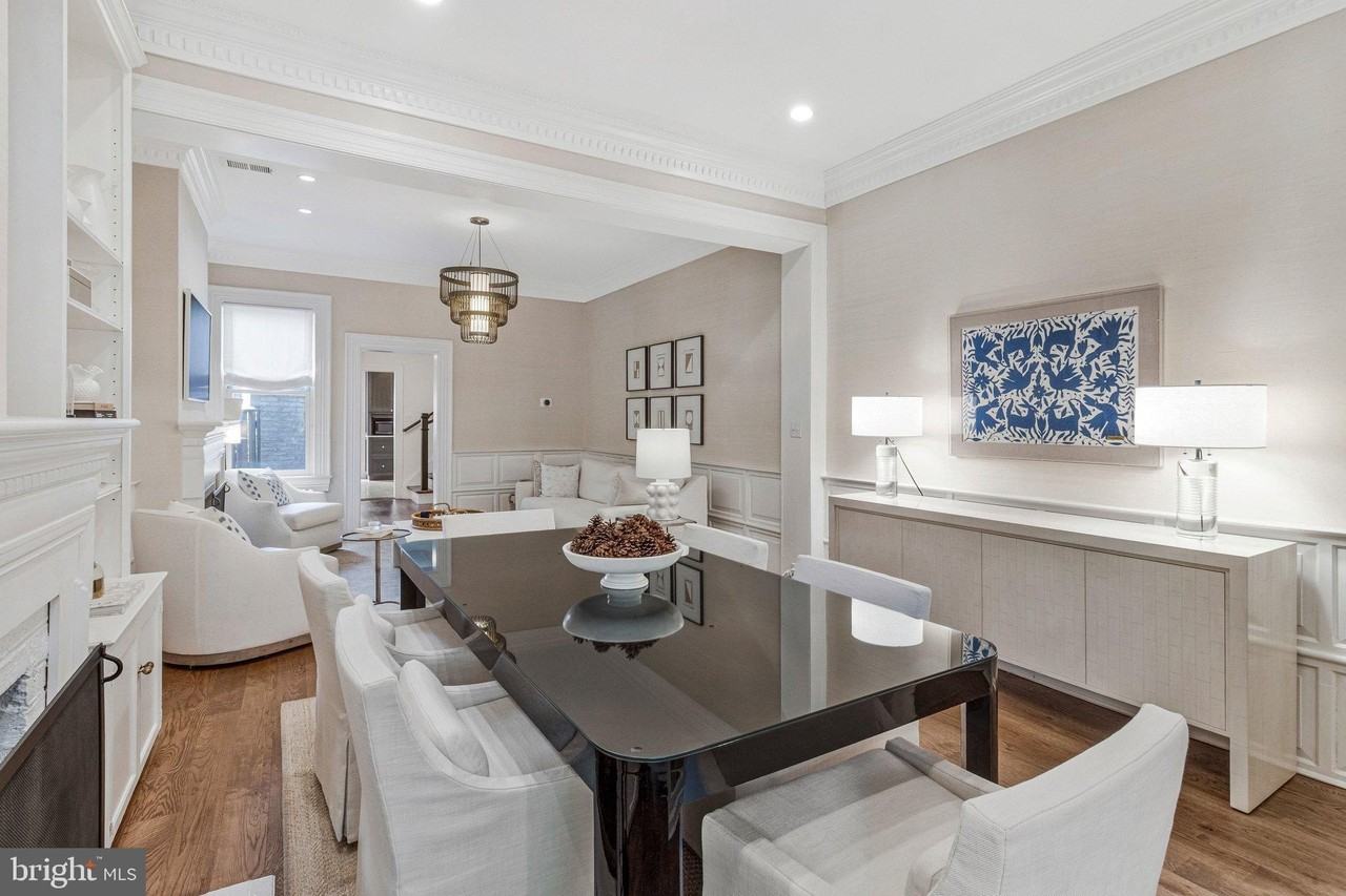 611 G St Se - Photo 4 of 32