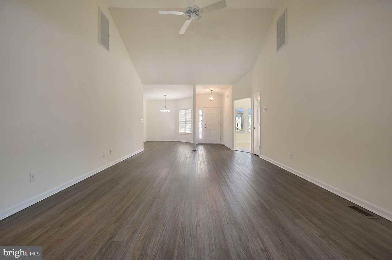 15 Little Birch Dr - Photo 3 of 18