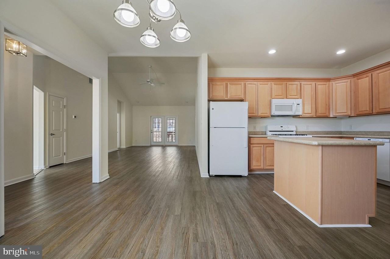 15 Little Birch Dr - Photo 6 of 18