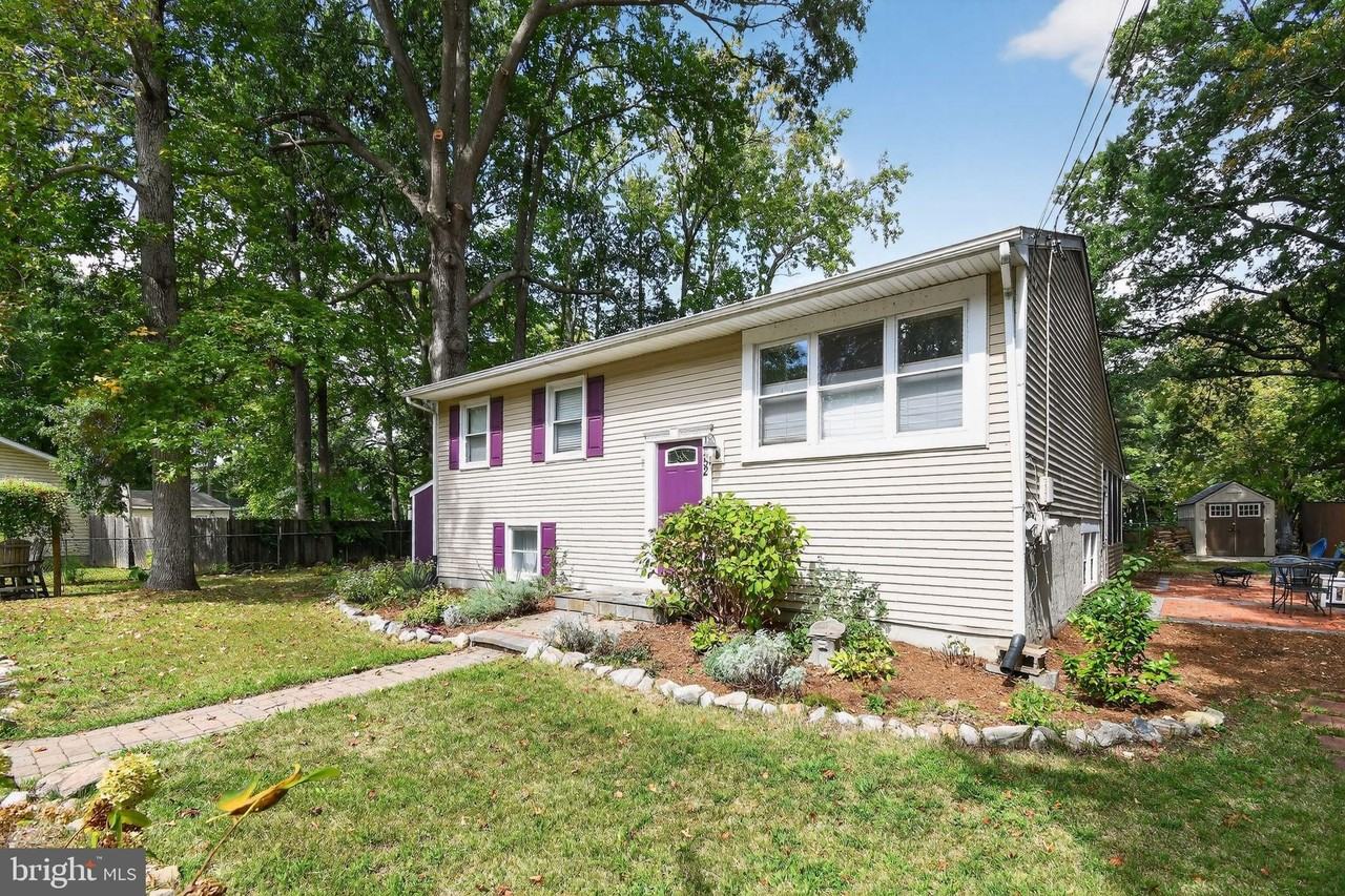 1252 Creek Dr - Photo 2 of 39