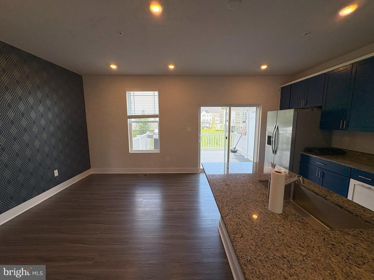 1815 Betterton Rd - Photo 6 of 12