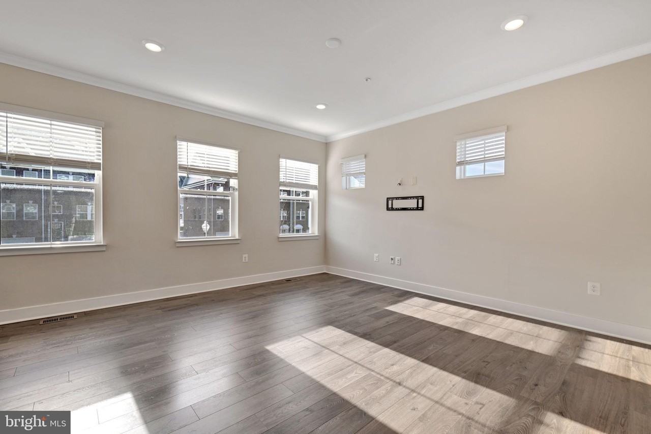 5765 Frederick Douglas Pl - Photo 6 of 43