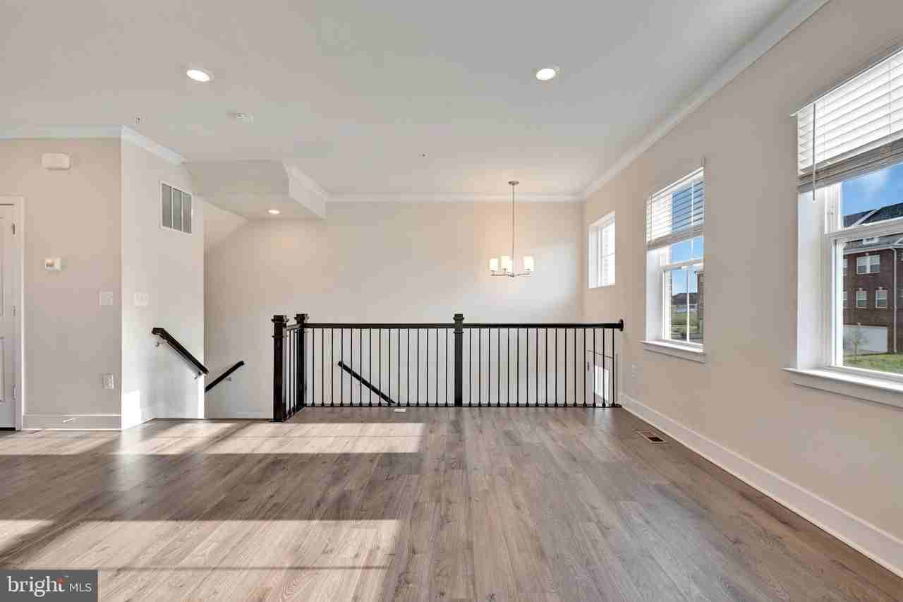 5765 Frederick Douglas Pl - Photo 7 of 43