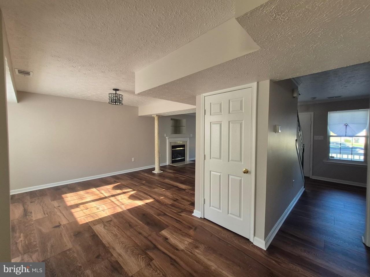 2440 Shellcove Ct - Photo 3 of 23