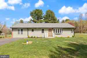 featured image of 923 Waters Ave