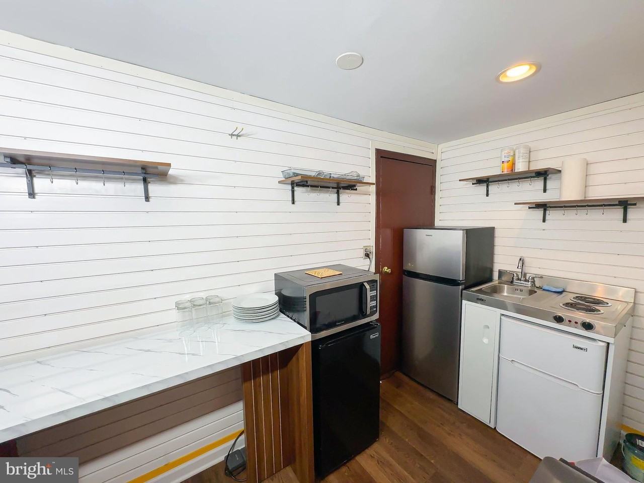 9300 Colesville Rd - Photo 4 of 12