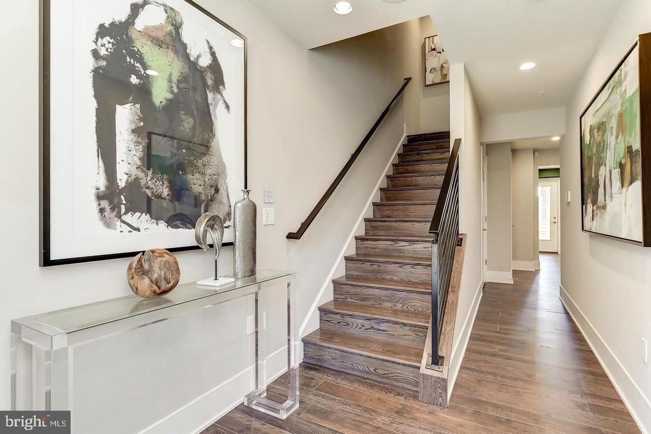 5318 Merriam St - Photo 2 of 25