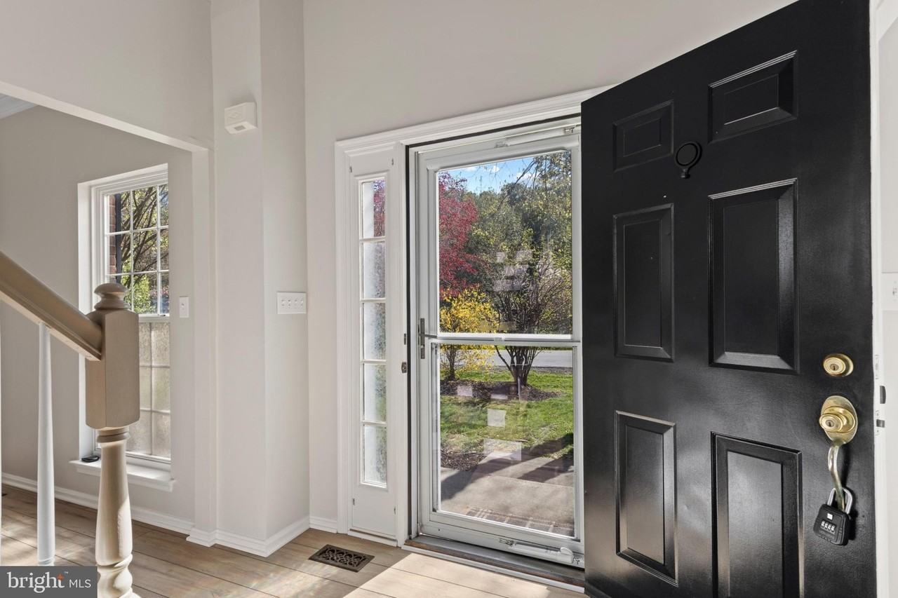 412 Cross Creek Ct - Photo 5 of 27