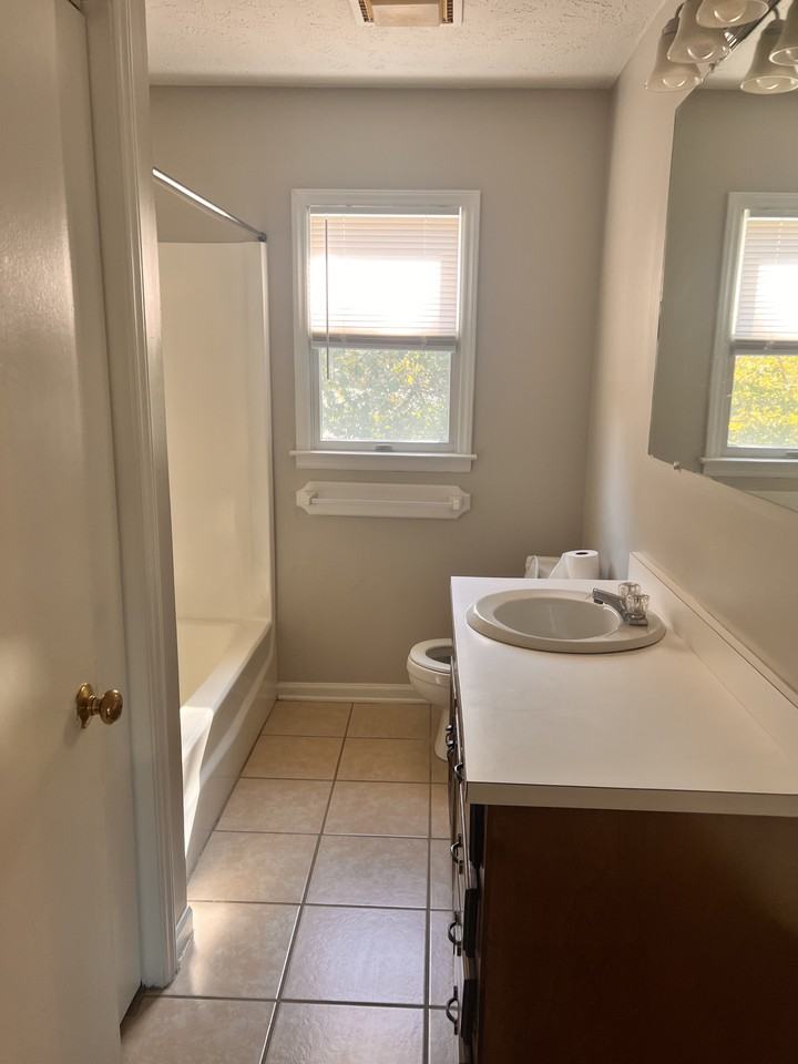 Bay West Court NEW - 115 #115 - Photo 6 of 8