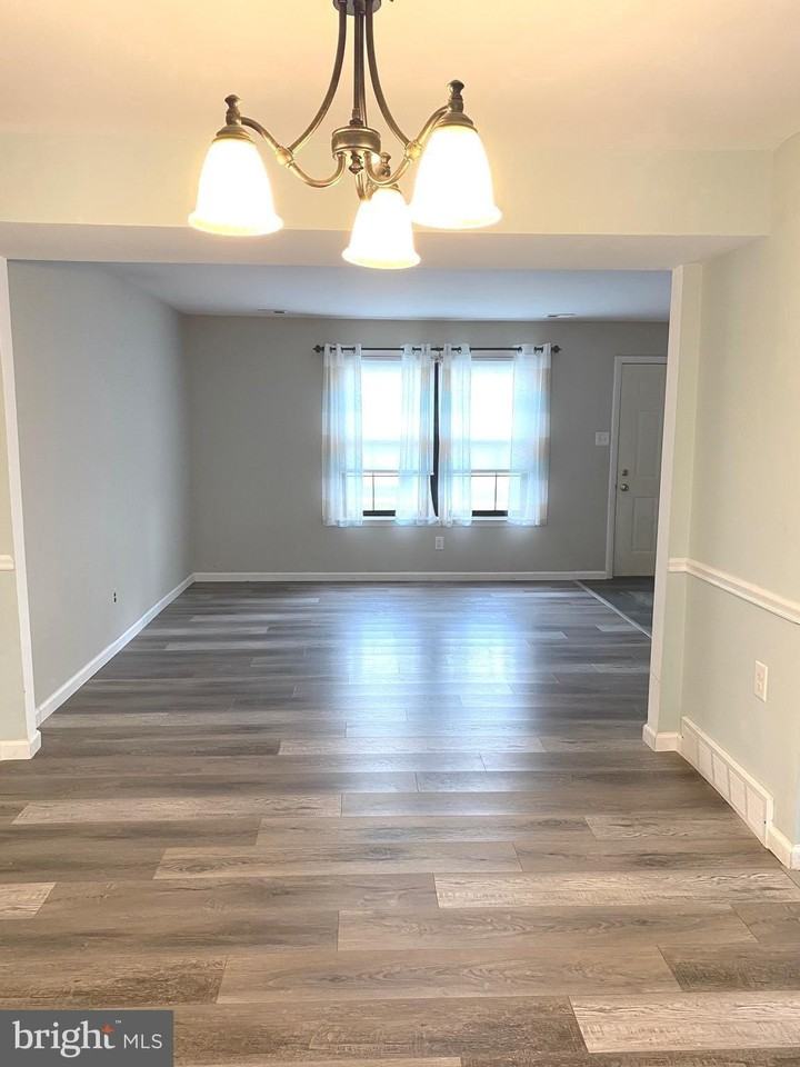 334 Laurel Dr - Photo 3 of 25