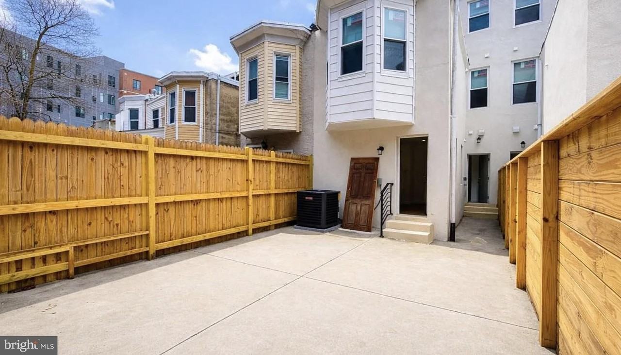 3631 Warren St - Photo 2 of 27