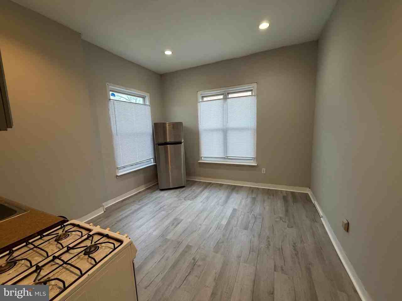 4643 Leiper St #1 - Photo 3 of 9
