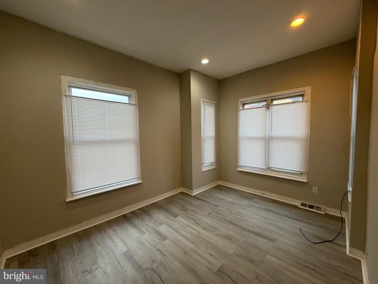 4643 Leiper St #1 - Photo 6 of 9