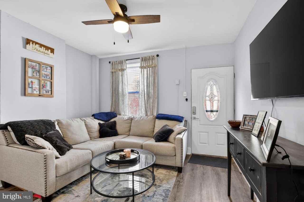 2440 E Gordon St - Photo 2 of 22