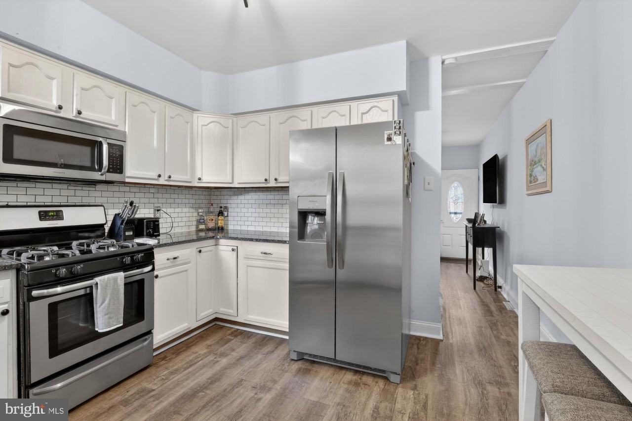 2440 E Gordon St - Photo 6 of 22