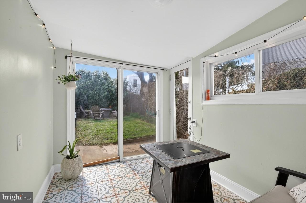 2440 E Gordon St - Photo 7 of 22