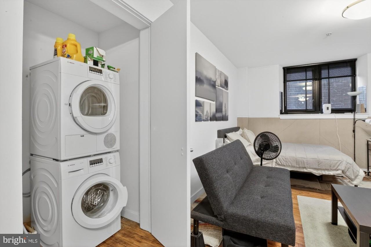 2321 Fitzwater St Apt 206 - Photo 7 of 30